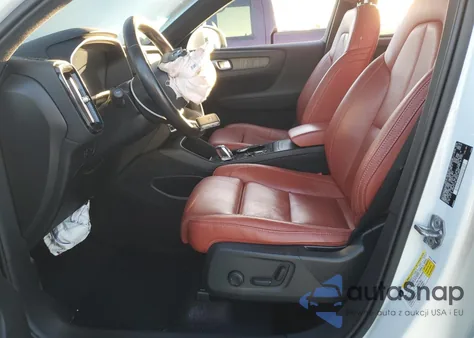 2019 Volvo Xc40 T5 Inscription из США, поврежденный, VIN YV4162UL5K2114549